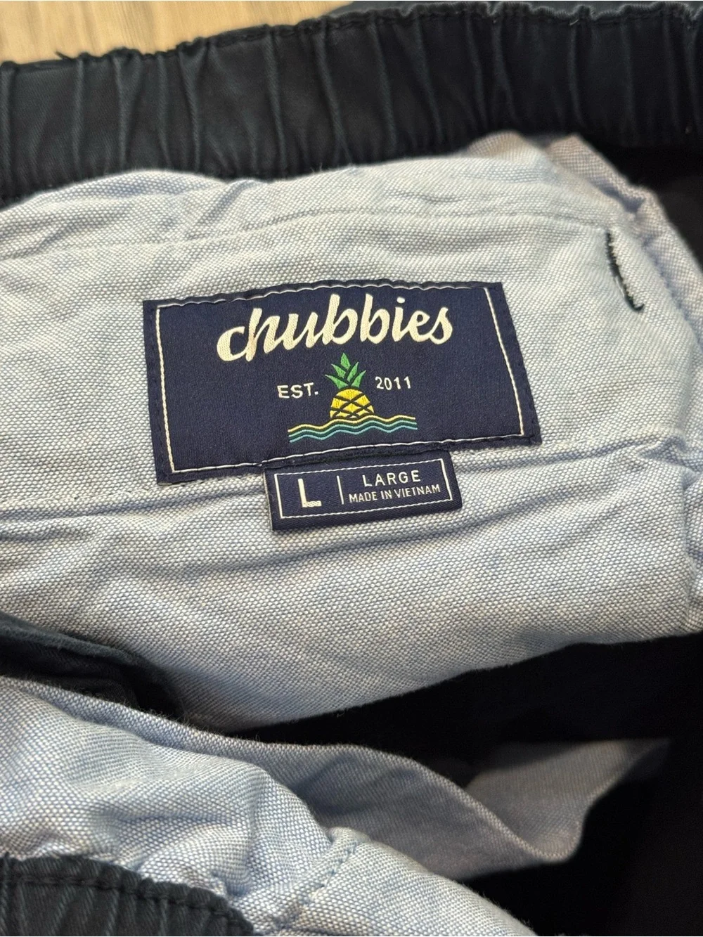 Chubbies Cobblestone 5.5 Inseam Shorts Men’s Large Navy Blue